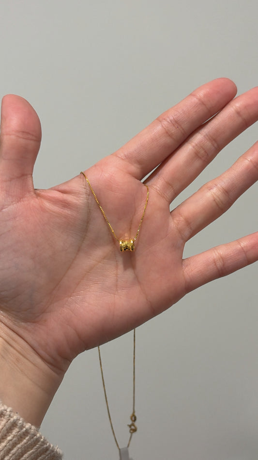18k Gold Necklace 16 inches