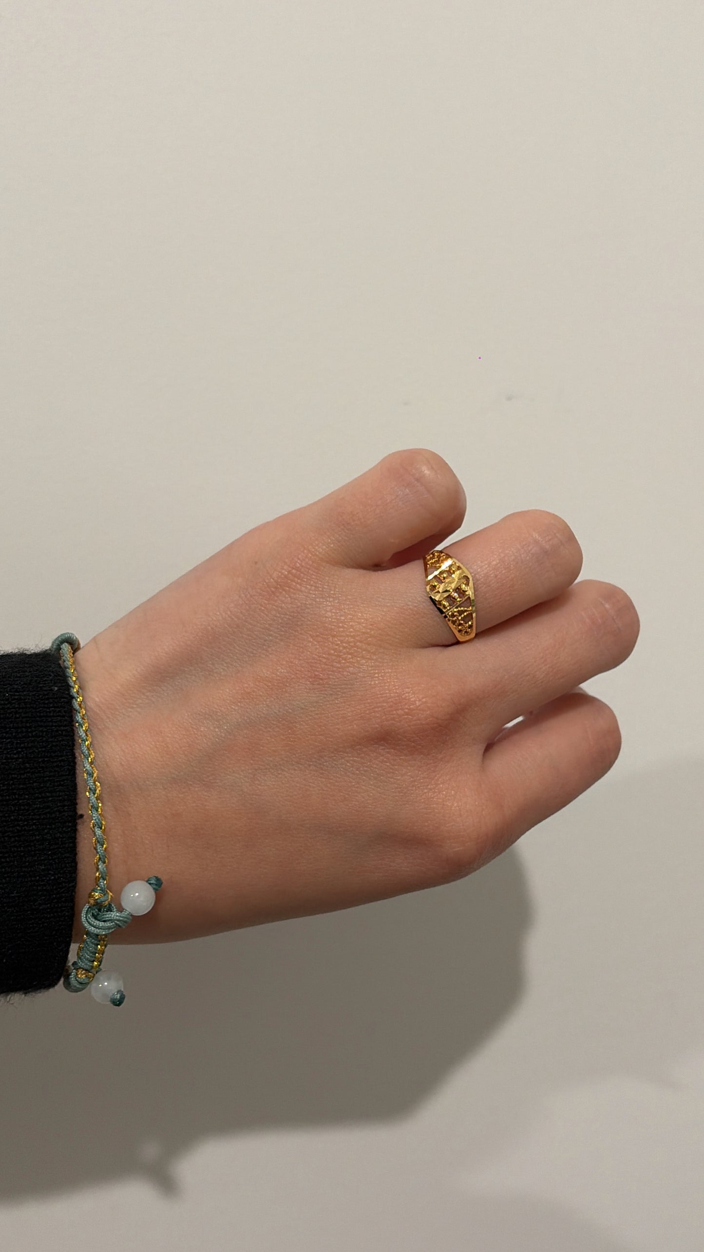 18k Ring Reserved