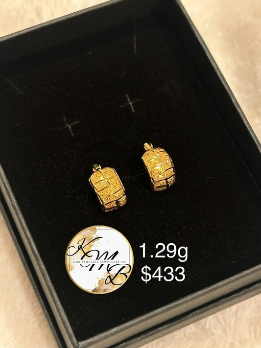 18k Gold