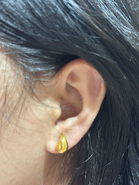 18k teardrop