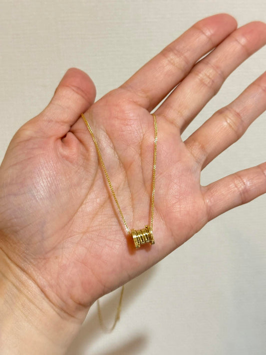 18k Barrel necklace